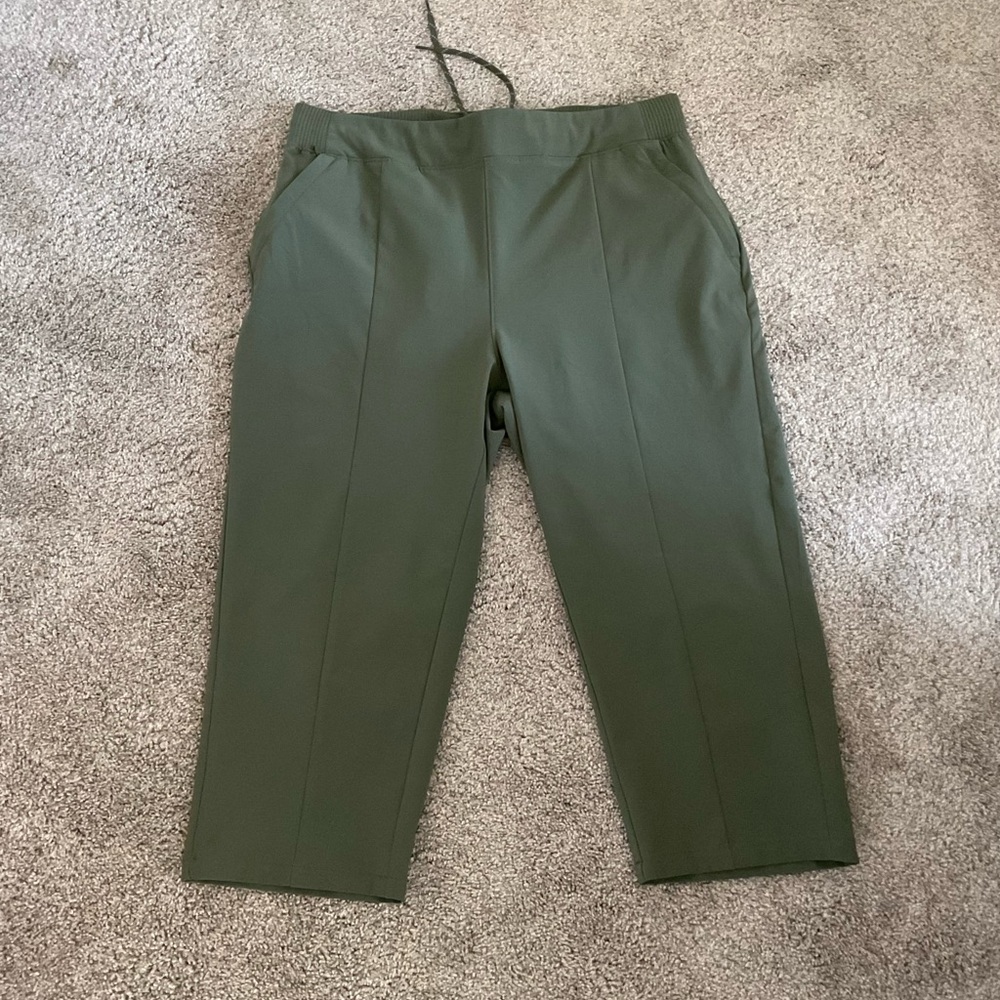 Columbia PFG Women's Capri Pants Outdoor Fishing Hiking Polyester M
